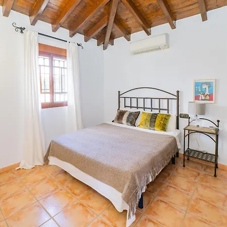 Holiday home Cubo's Casa Hasan