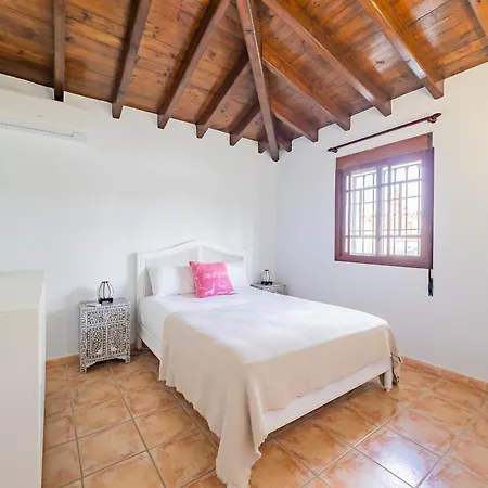 Holiday home Cubo's Casa Hasan